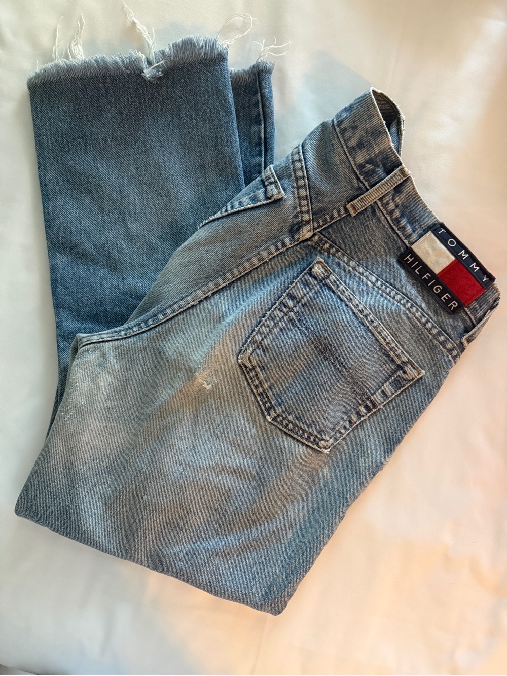 VTG Tommy Hilfiger Distressed Jeans Light Wash Size 28